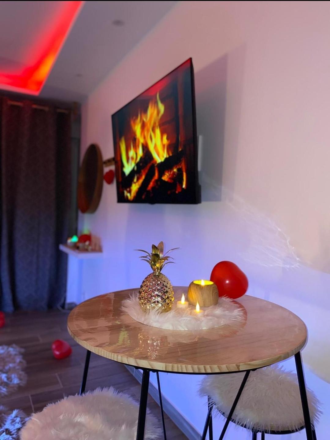 So'Spa Appart' Jacuzzi & Bien-Etre Lingolsheim Exteriör bild